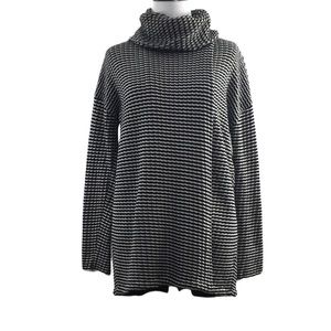 Cabi Black White Fergie Overlapping Turtleneck Sweater Womens Small‎ Pullover
